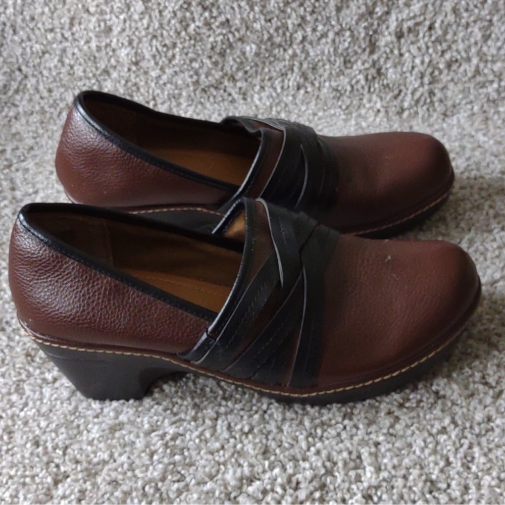Thom McAnn Casper Brown Leather Clogs Slip On Comfort Women’s 10M EUC